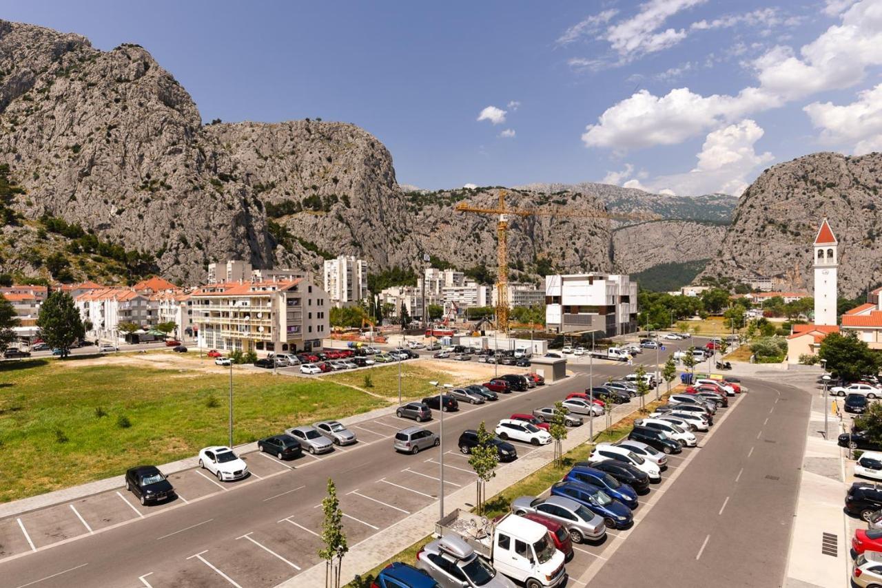 Green 'N Grey Omiš Eksteriør billede